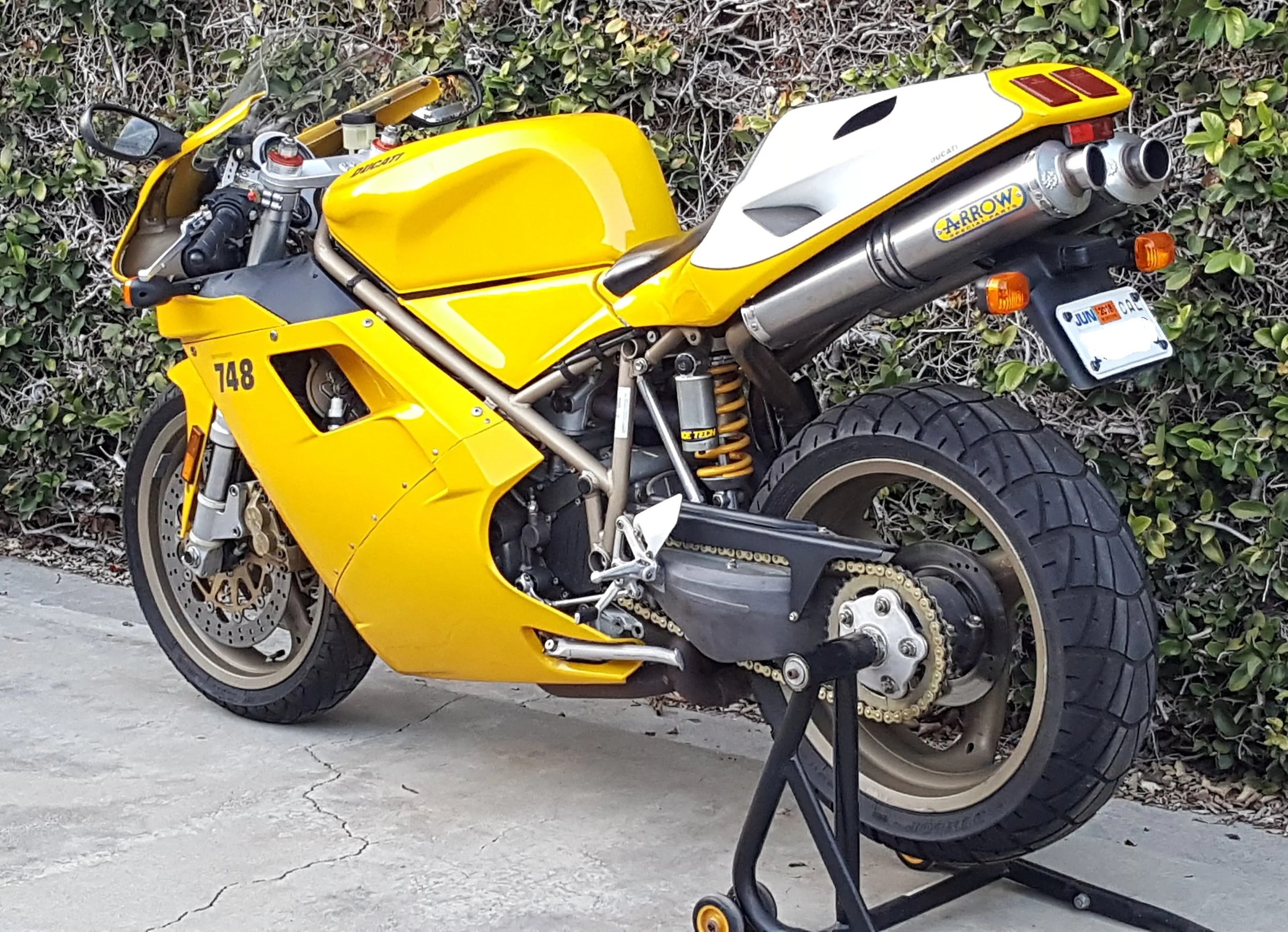 2000 Ducati 748-916 SOLD — Moto Rosso Motorcycles